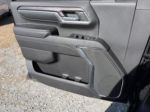 used 2024 Chevrolet Silverado 2500 car, priced at $64,270