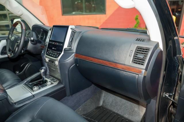 used 2017 Toyota Land Cruiser car