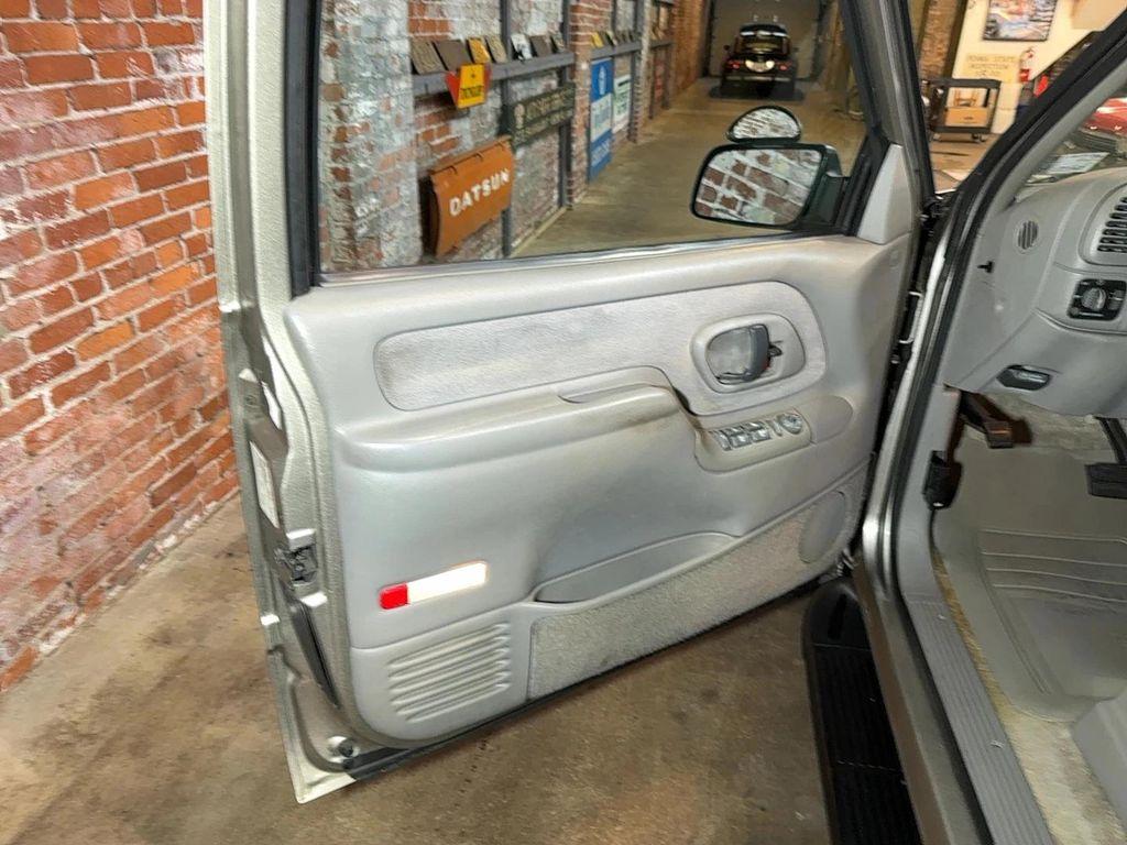 used 1999 Chevrolet Tahoe car, priced at $13,996