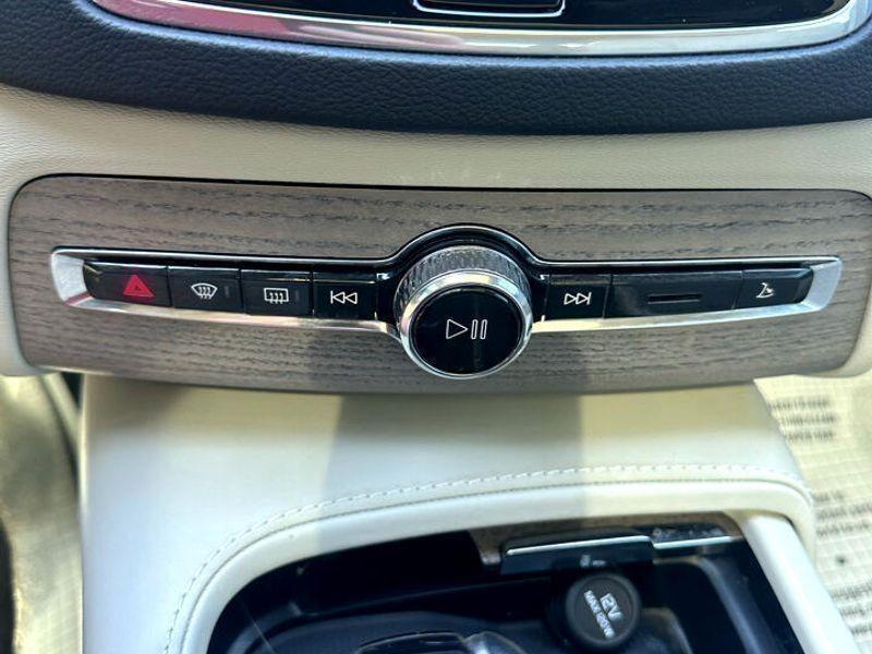 used 2021 Volvo XC90 car, priced at $32,870