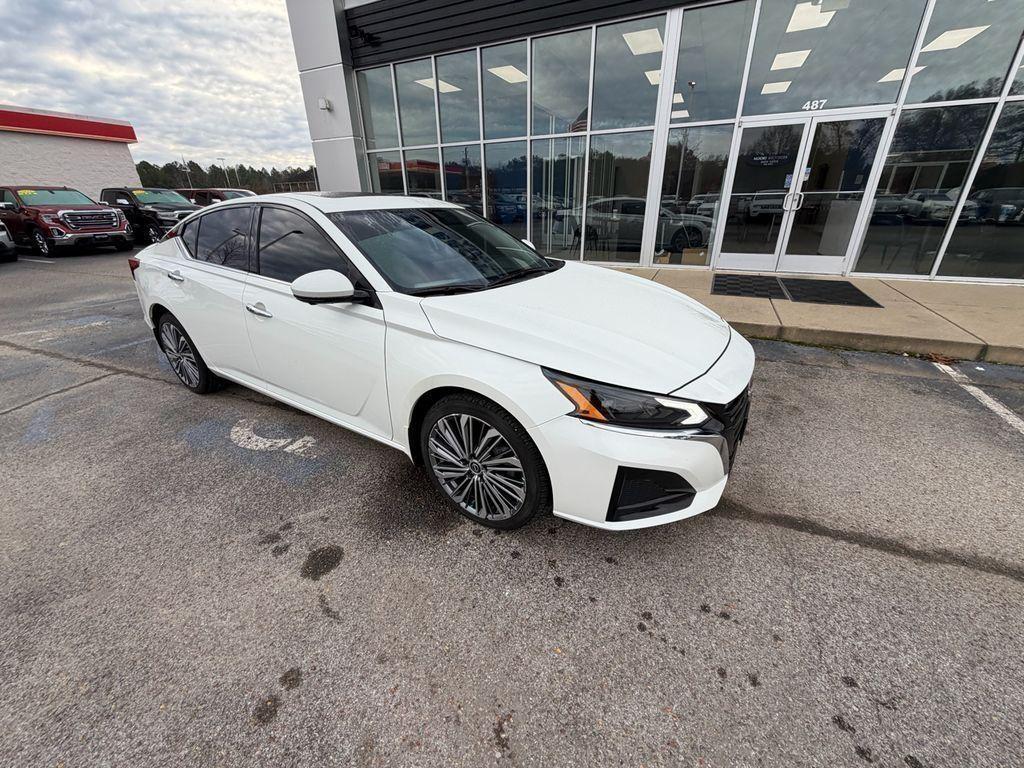 used 2023 Nissan Altima car, priced at $24,870