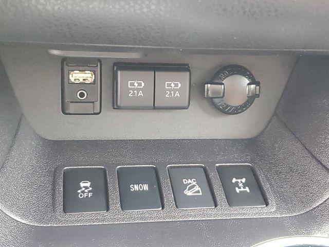 used 2019 Toyota Highlander car, priced at $32,486