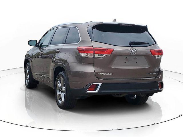 used 2019 Toyota Highlander car, priced at $32,486
