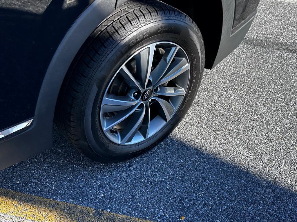 used 2019 Hyundai Santa Fe car, priced at $16,579