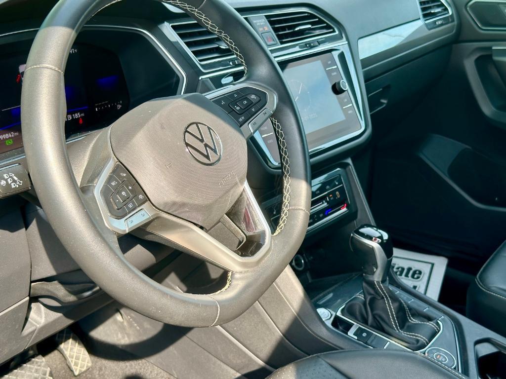 2023 Deep Black Pearl Effect Volkswagen Tiguan