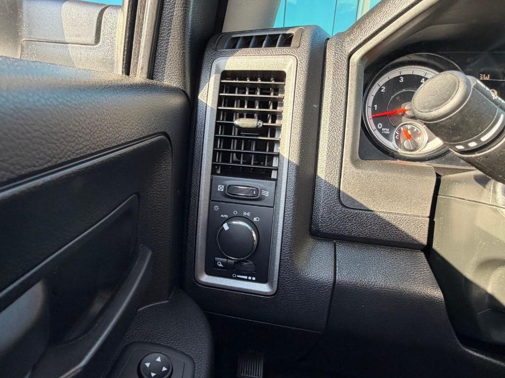 used 2021 Ram 1500 Classic car, priced at $24,895