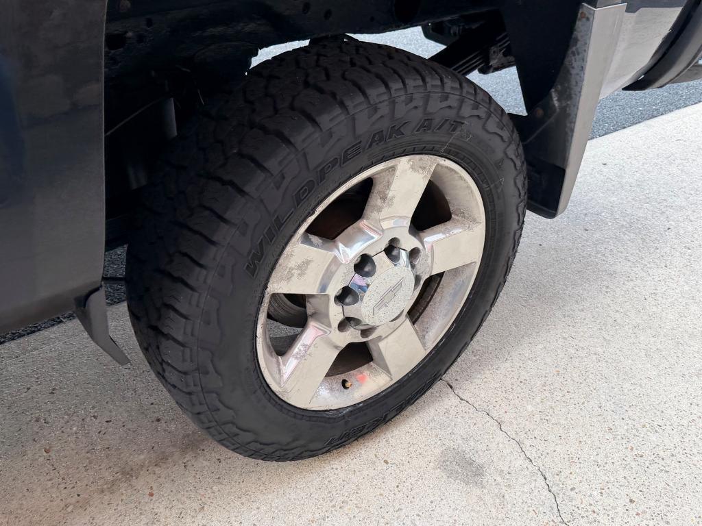 used 2018 Chevrolet Silverado 2500 car, priced at $33,991