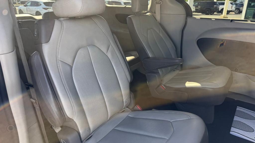 used 2022 Chrysler Pacifica car, priced at $24,778