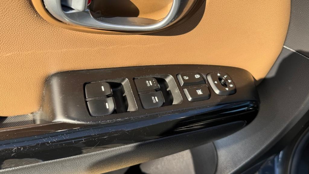 used 2016 Kia Soul car, priced at $10,979