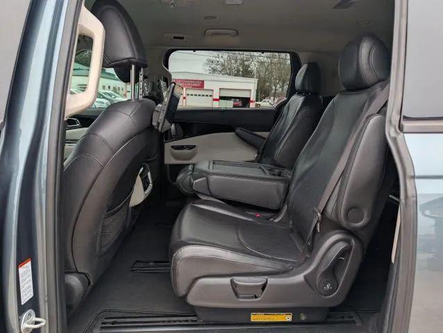 used 2022 Kia Carnival car, priced at $23,995