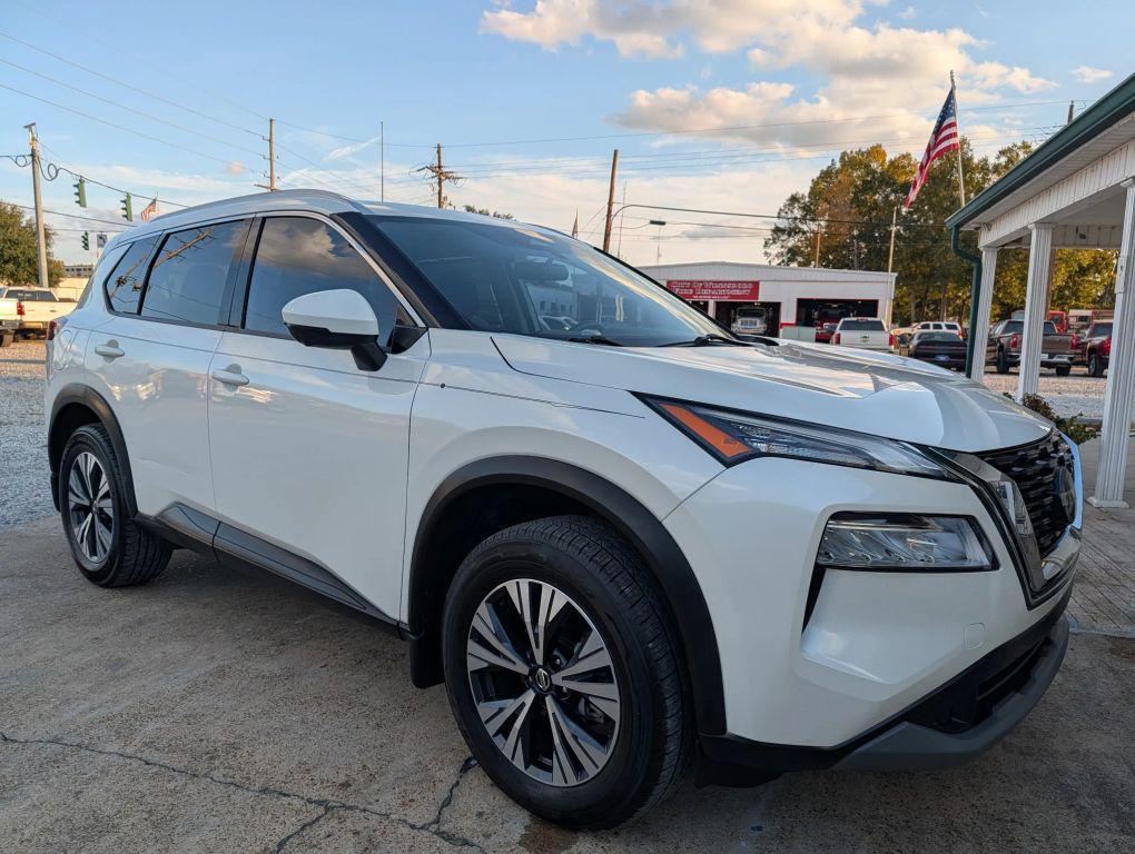 used 2021 Nissan Rogue car, priced at $17,999