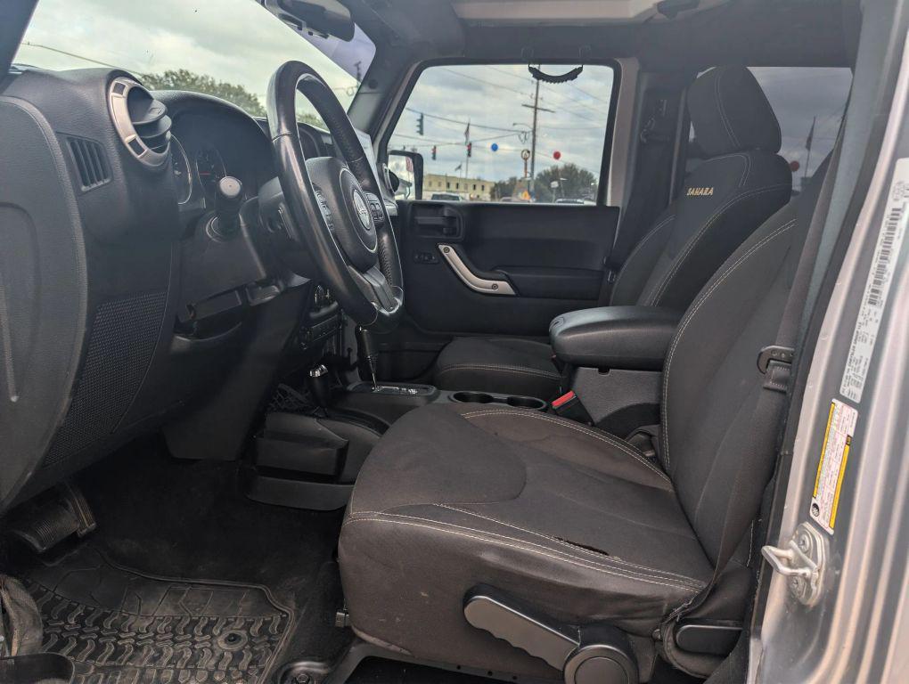 used 2015 Jeep Wrangler Unlimited car, priced at $16,995