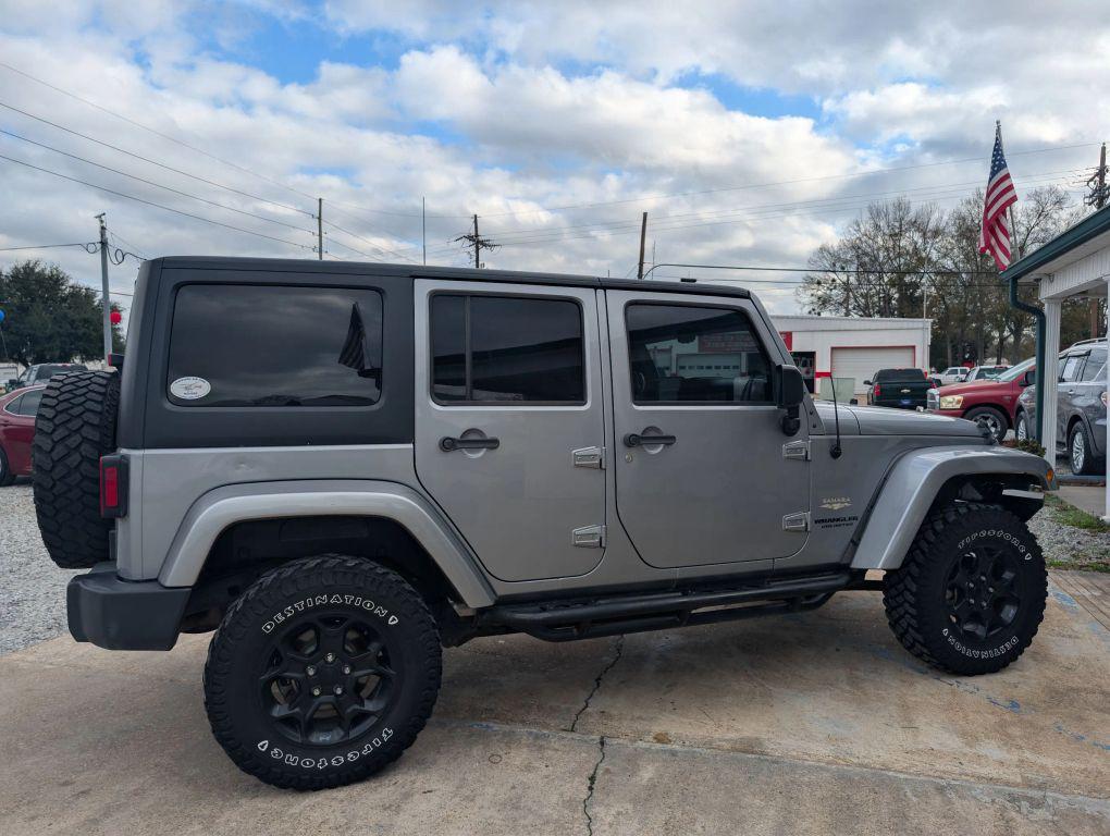 used 2015 Jeep Wrangler Unlimited car, priced at $16,995