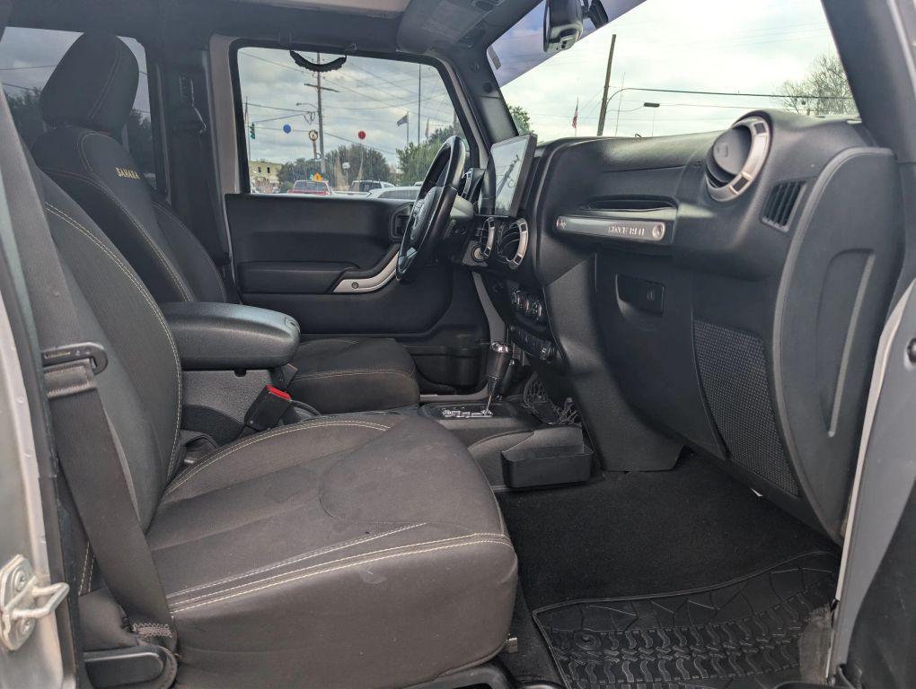 used 2015 Jeep Wrangler Unlimited car, priced at $16,995