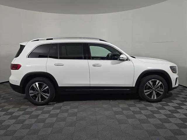 new 2026 Mercedes-Benz GLB 250 car, priced at $52,345