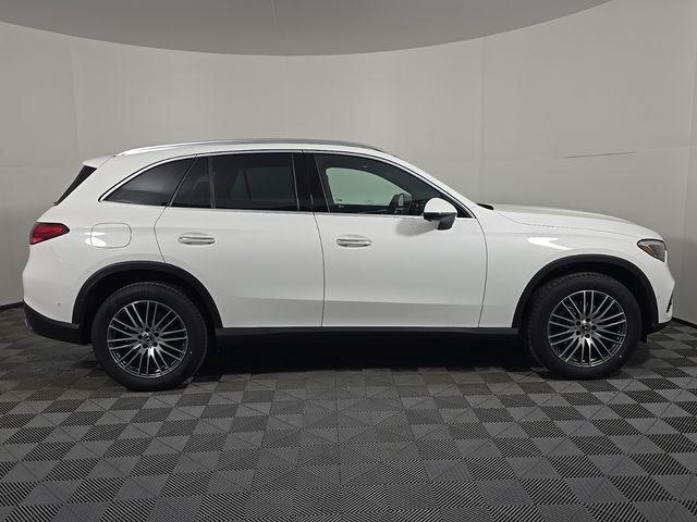 new 2026 Mercedes-Benz GLC 300 car, priced at $60,135