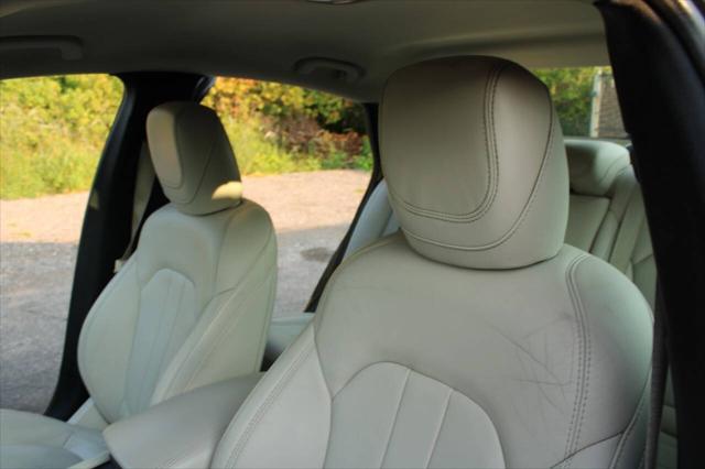 used 2016 Chrysler 200 car, priced at $7,899