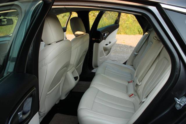 used 2016 Chrysler 200 car, priced at $7,899