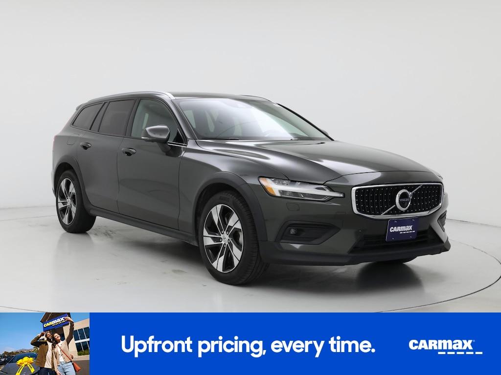 used 2022 Volvo V60 Cross Country car, priced at $31,998