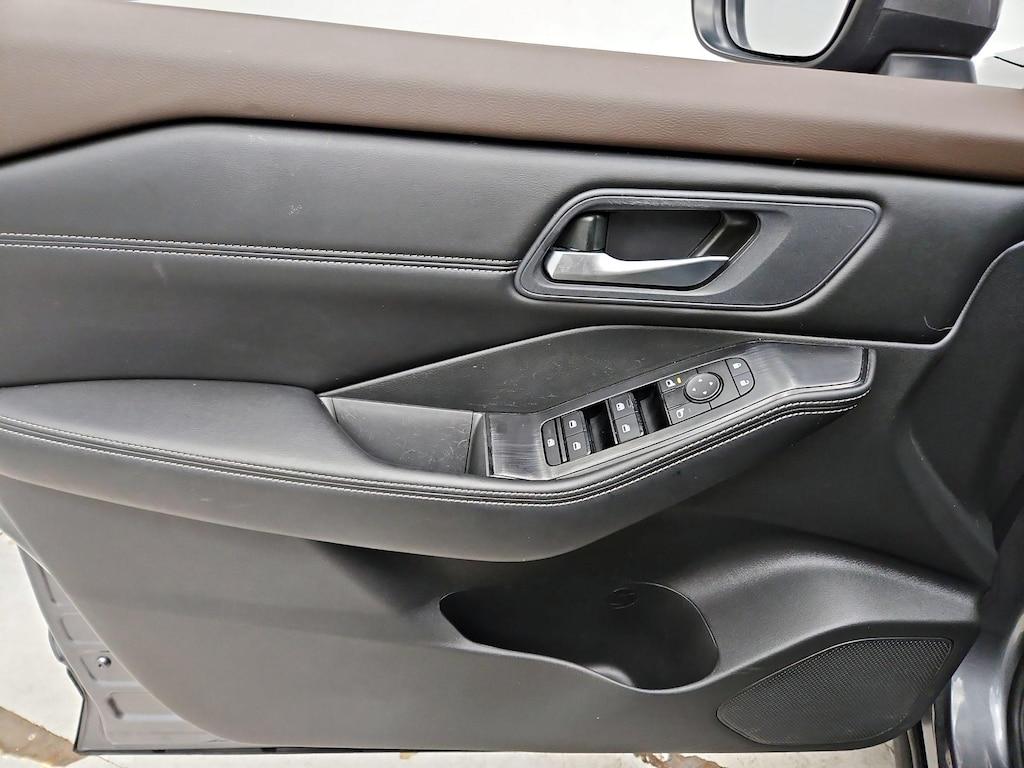 used 2023 Nissan Rogue car, priced at $24,998