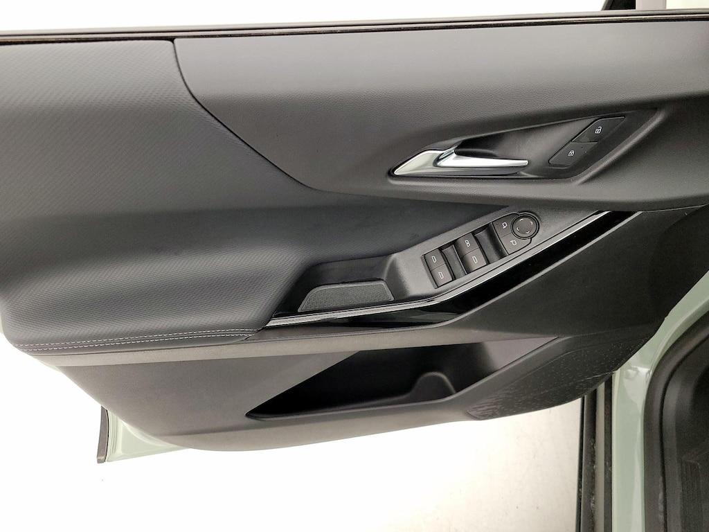 used 2025 Chevrolet Equinox car, priced at $31,998