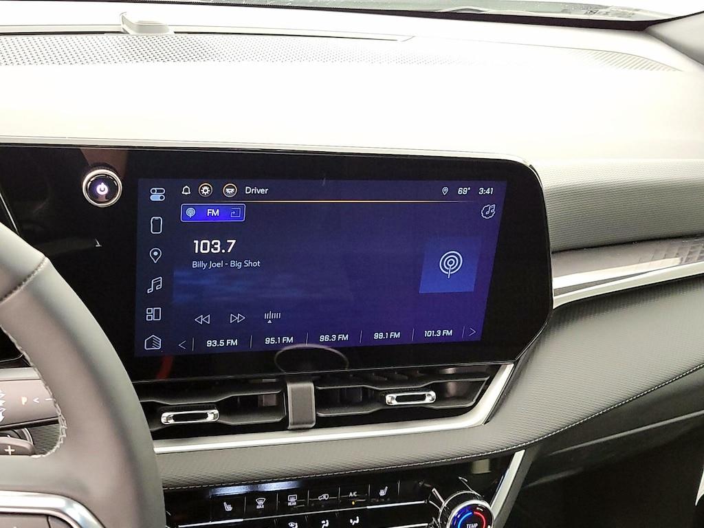 used 2025 Chevrolet Equinox car, priced at $31,998