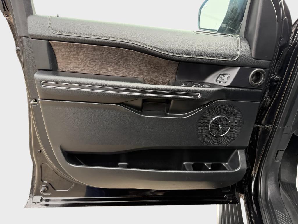 used 2021 Ford Expedition car, priced at $30,249