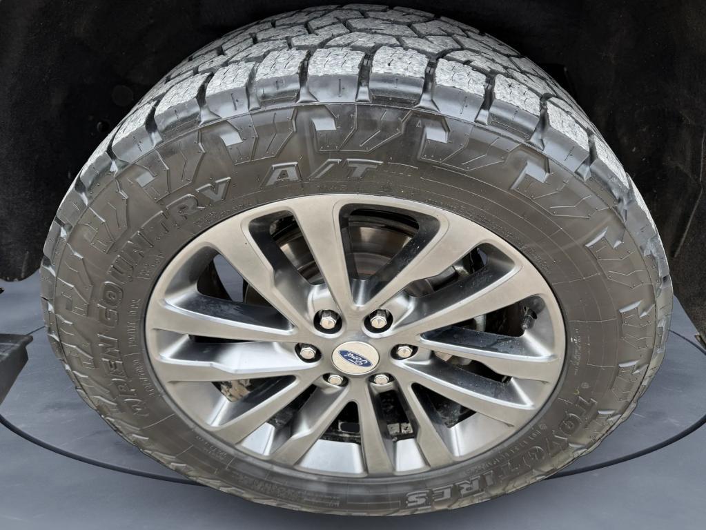 used 2021 Ford Expedition car, priced at $30,249