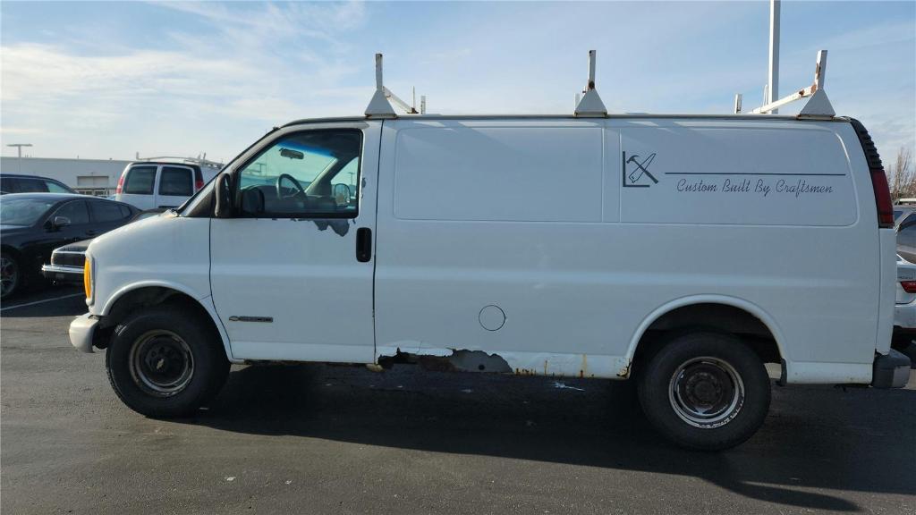 used 2000 Chevrolet Express 3500 car, priced at $2,499