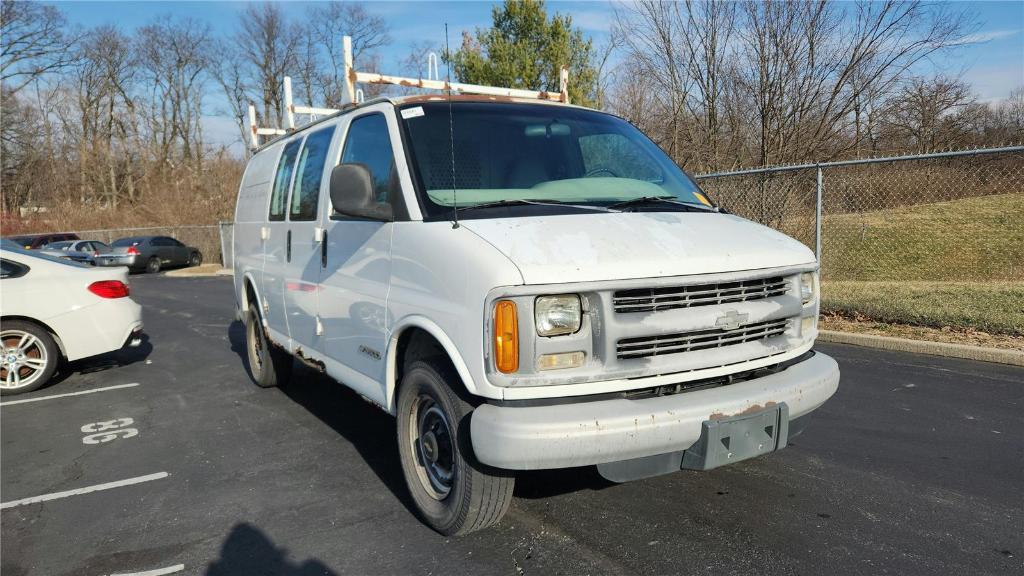 used 2000 Chevrolet Express 3500 car, priced at $2,499