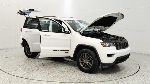 used 2016 Jeep Grand Cherokee car, priced at $11,900