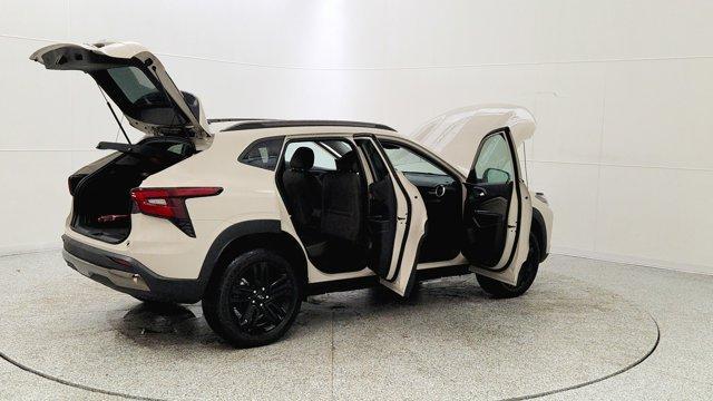 new 2026 Chevrolet Trax car, priced at $27,288