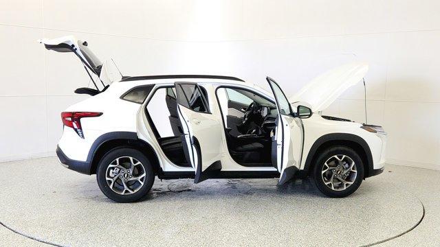 new 2026 Chevrolet Trax car, priced at $25,584