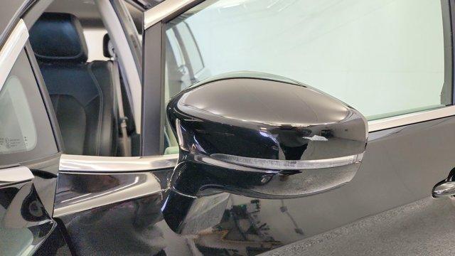 used 2024 Chrysler Pacifica car, priced at $25,593