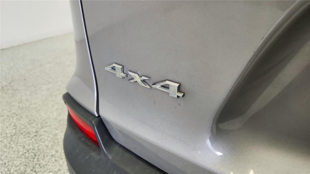 used 2020 Jeep Cherokee car, priced at $12,900