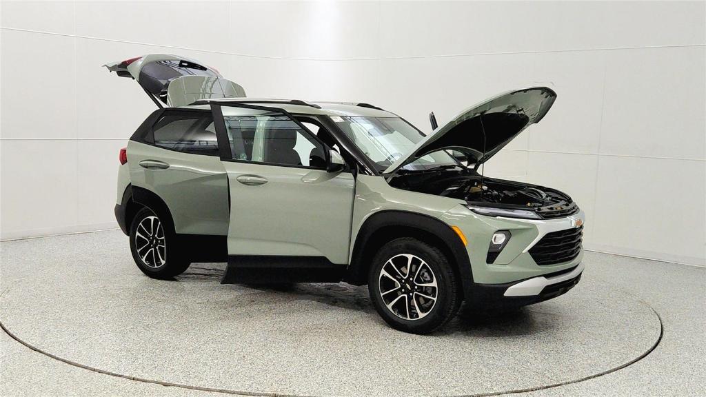 new 2026 Chevrolet TrailBlazer car, priced at $30,479