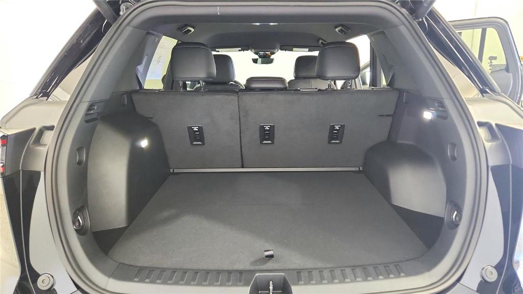 new 2026 Chevrolet Equinox car, priced at $36,833