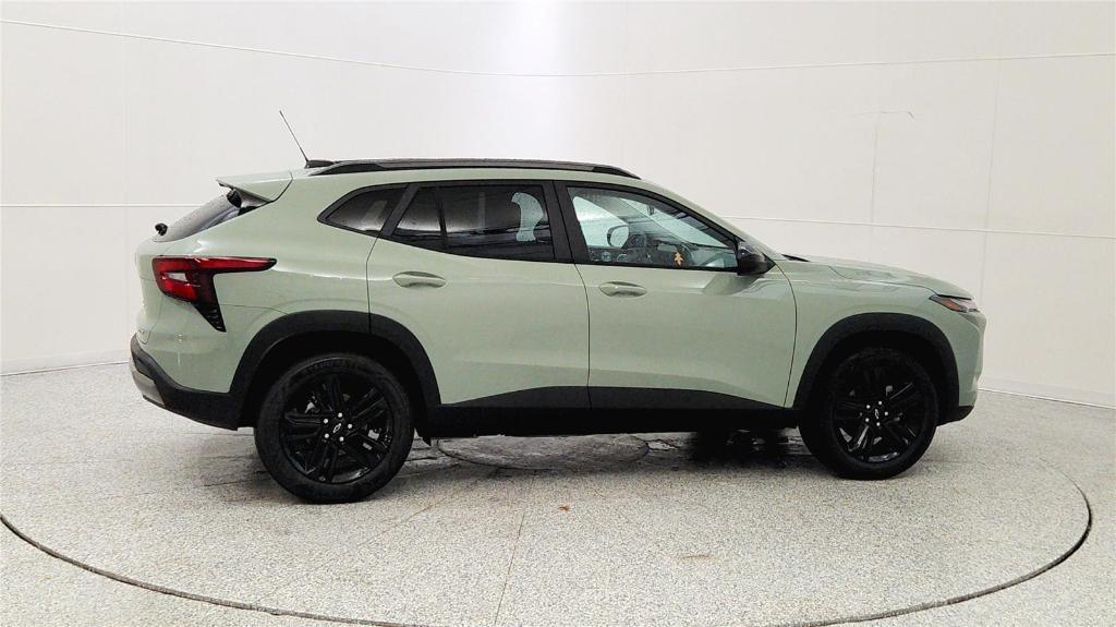 new 2026 Chevrolet Trax car, priced at $27,484