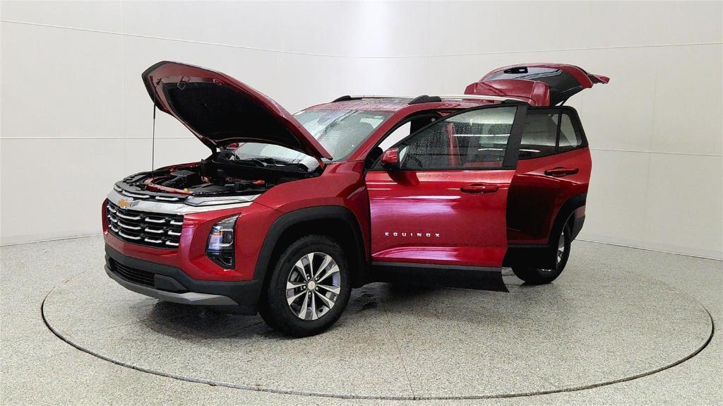 new 2026 Chevrolet Equinox car, priced at $34,979