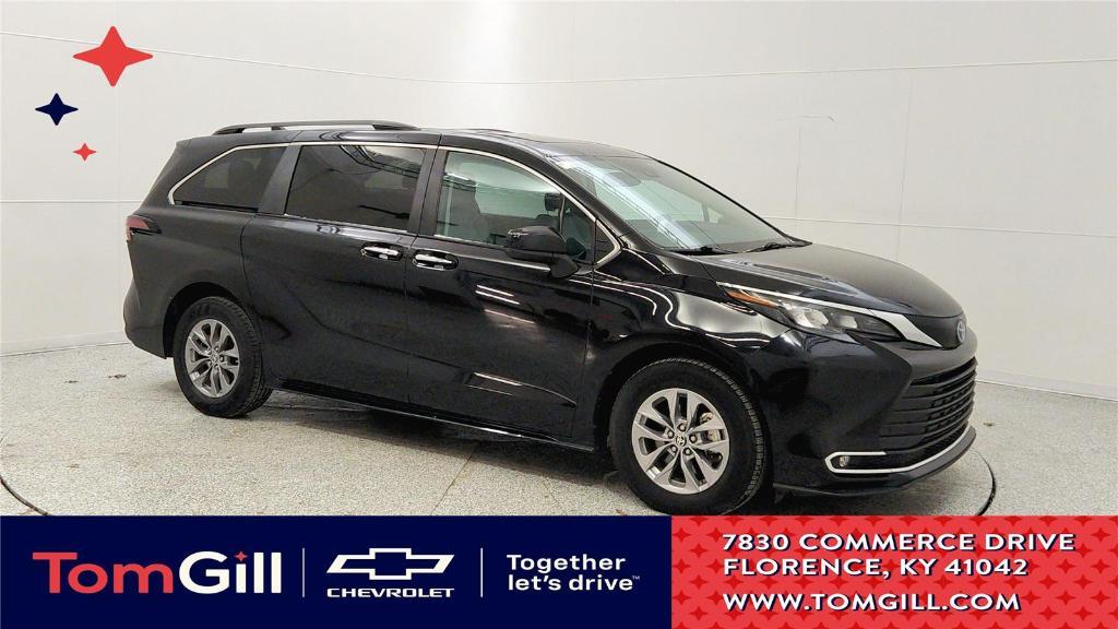 used 2024 Toyota Sienna car, priced at $34,694