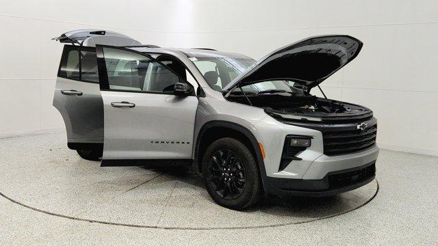 new 2026 Chevrolet Traverse car, priced at $46,479