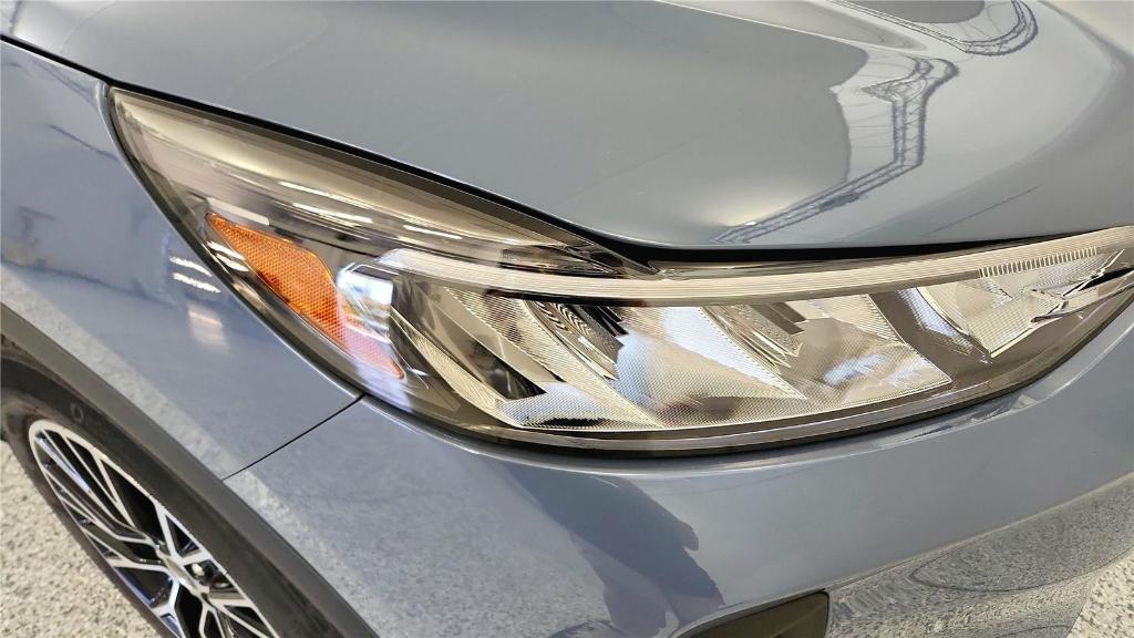 used 2025 Ford Escape car, priced at $27,991