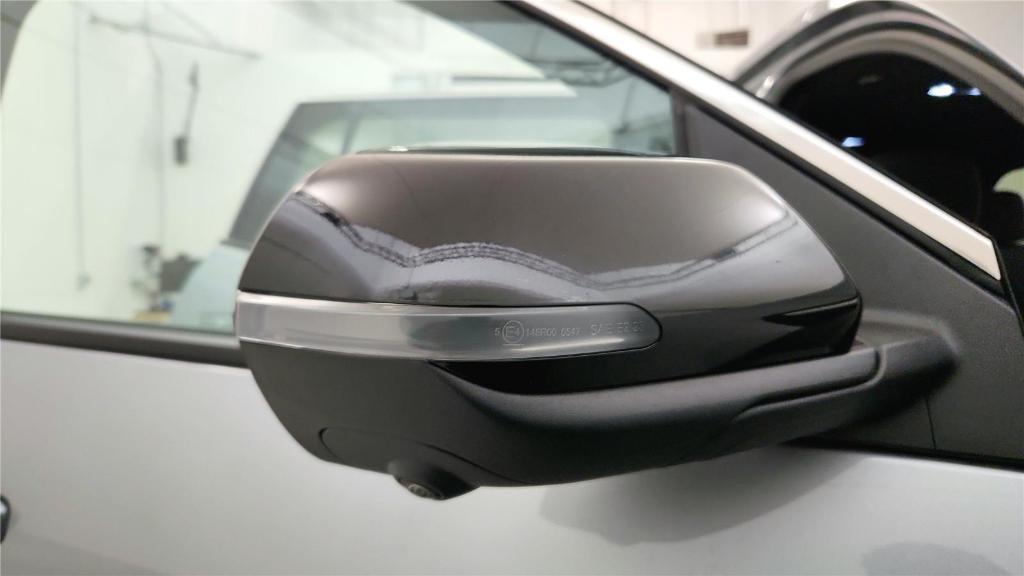 used 2025 GMC Acadia car, priced at $34,391