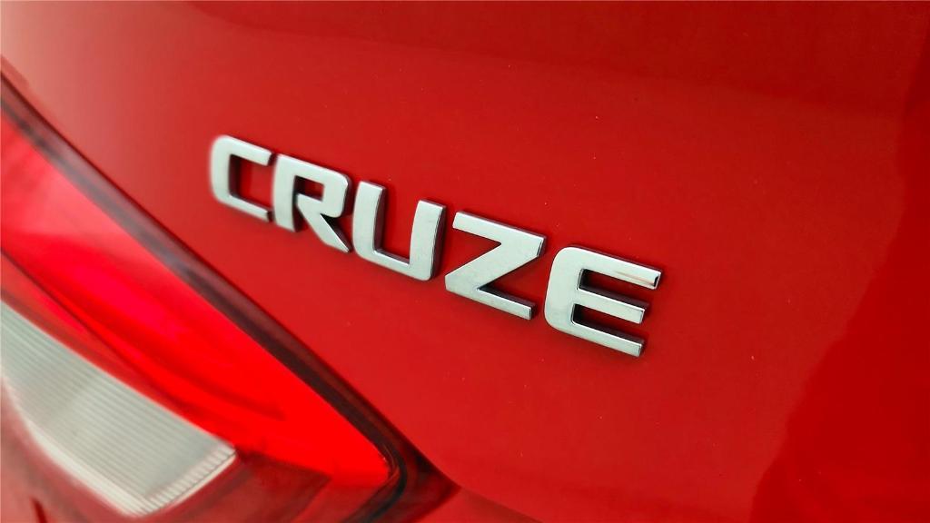 used 2018 Chevrolet Cruze car, priced at $10,500