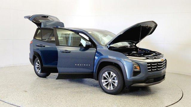 new 2026 Chevrolet Equinox car, priced at $33,944
