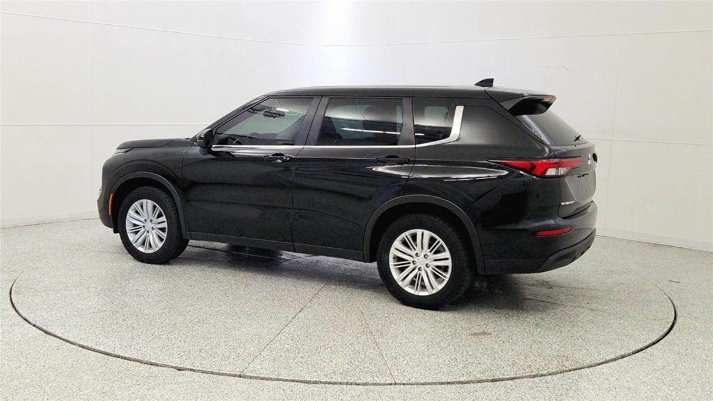 used 2023 Mitsubishi Outlander car, priced at $20,992
