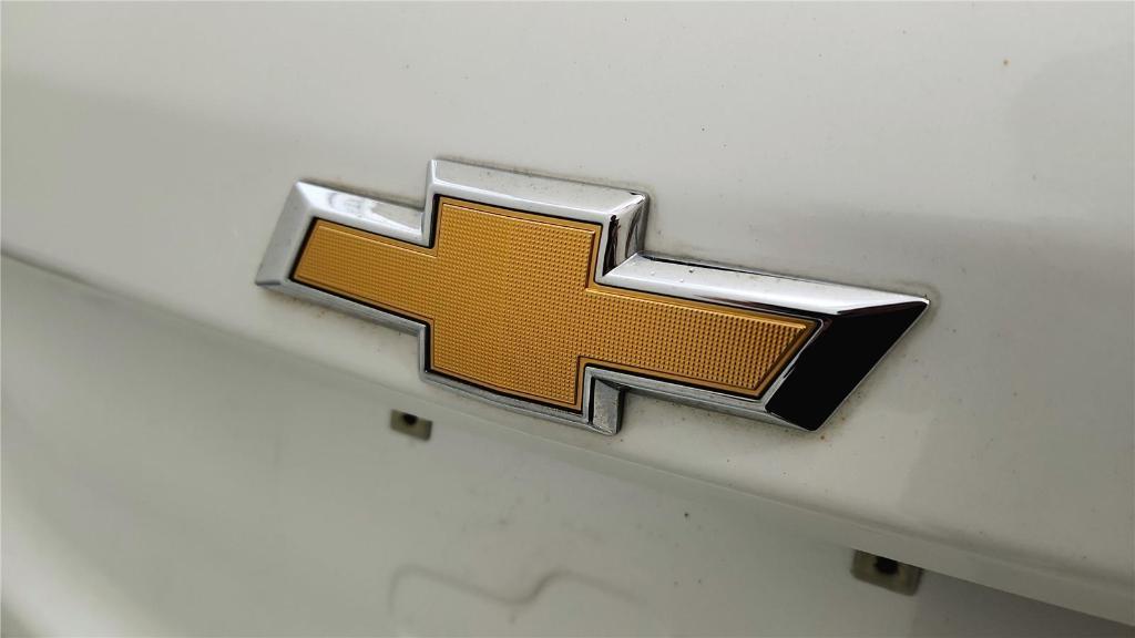 used 2018 Chevrolet Equinox car, priced at $10,900