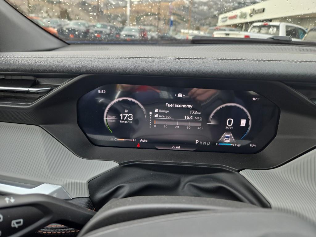 new 2026 Jeep Cherokee car, priced at $44,171