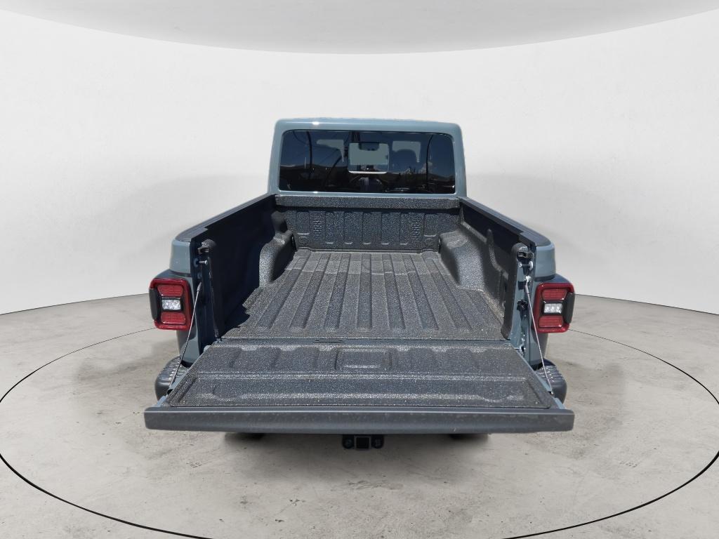 new 2026 Jeep Gladiator car, priced at $55,643