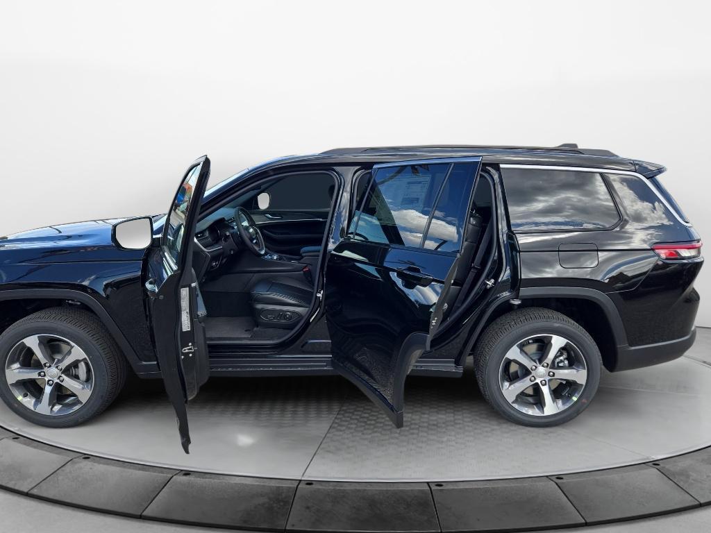 new 2026 Jeep Grand Cherokee L car, priced at $51,558